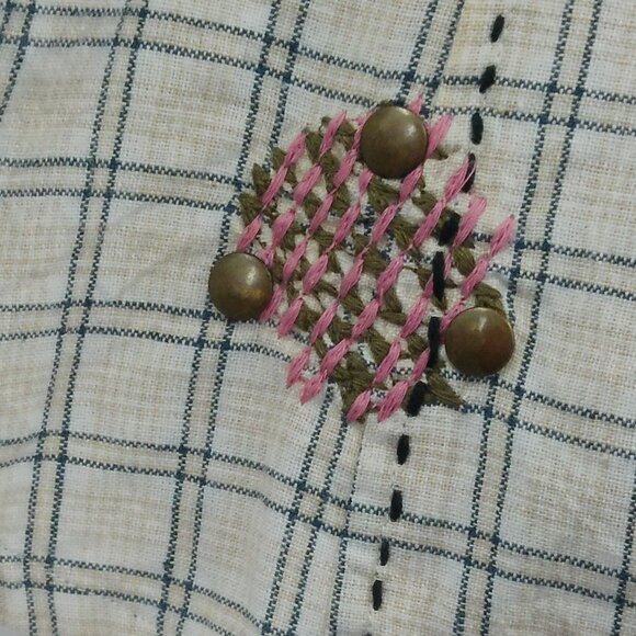 Mesmerize Button Up Shirt Women L Check Western Embroidered Studs 3/4 Sleeve NWT - Picture 6 of 10